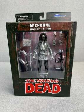 Diamond Select Toys The Walking Dead Michonne Deluxe Action Figure
